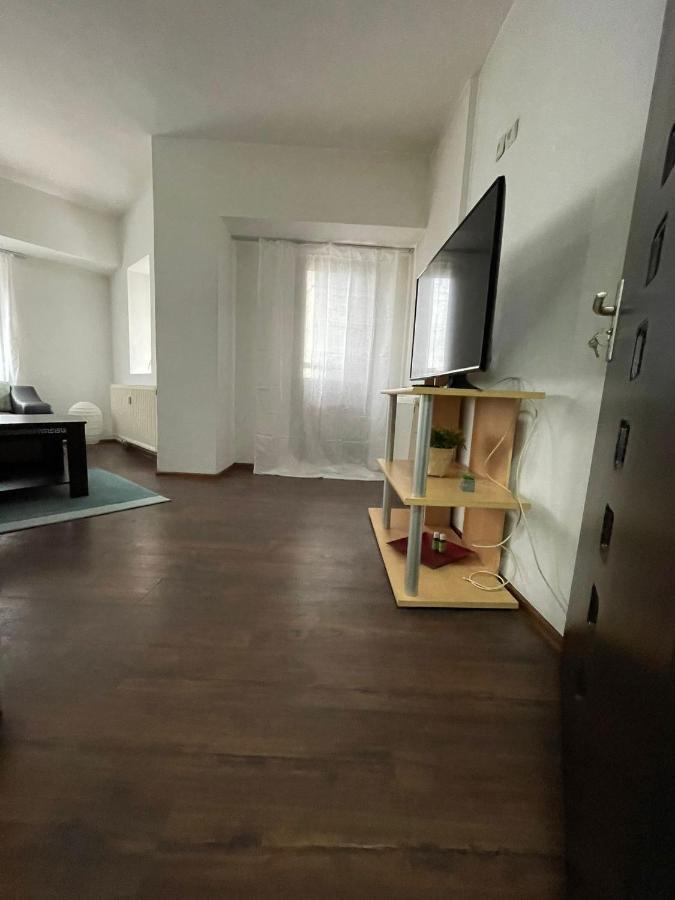 Apartament Old Center Bucurestiアパートメント エクステリア 写真